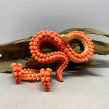Load image into Gallery viewer, Peachy Tentacle Necklace Set