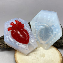 Load image into Gallery viewer, Food Grade Silicone Two Part Heart Mold