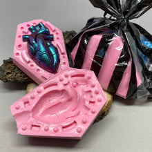 Load image into Gallery viewer, Silicone Anatomical Heart Mold- Two Part